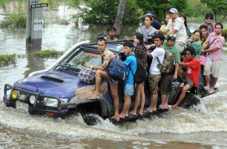 Bangkok faces flood crisis