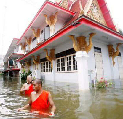 Bangkok faces flood crisis