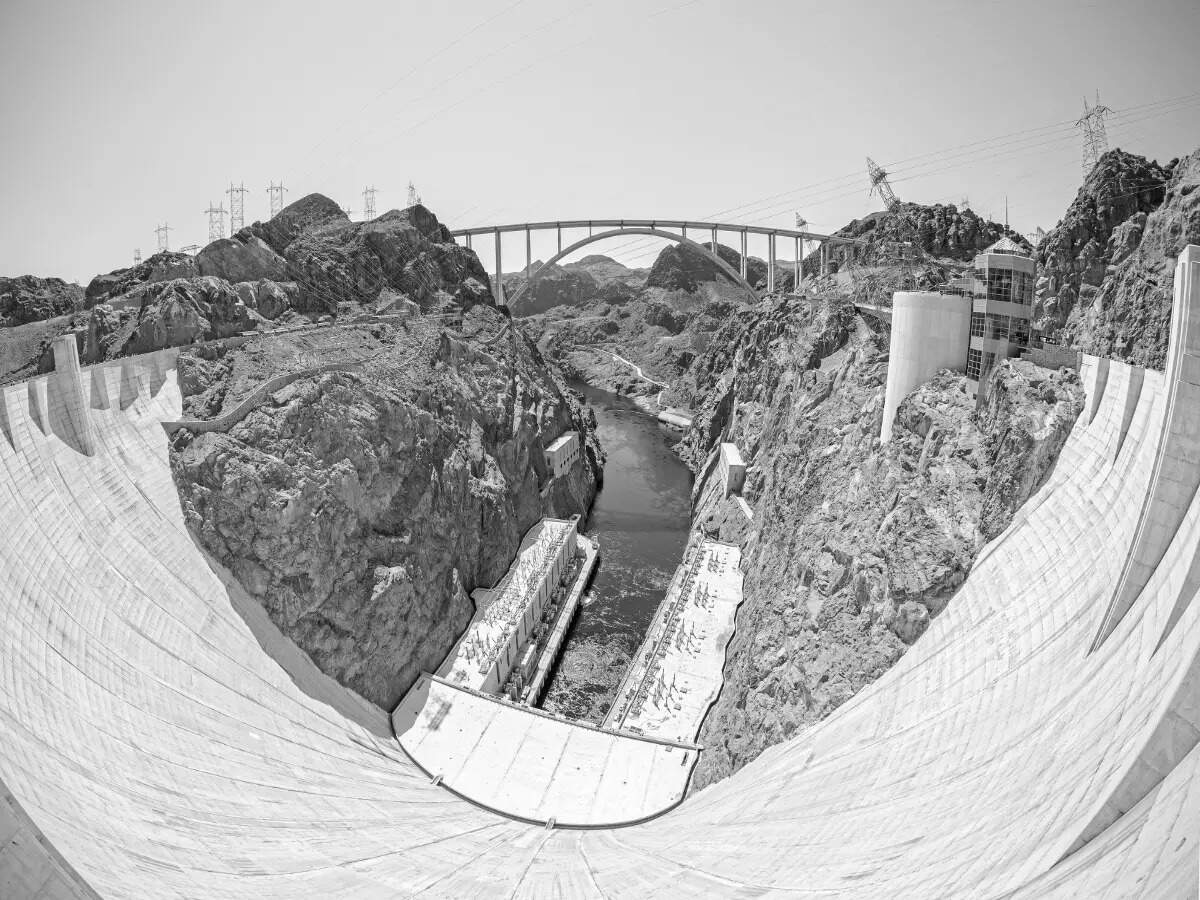 hoover dam gravity