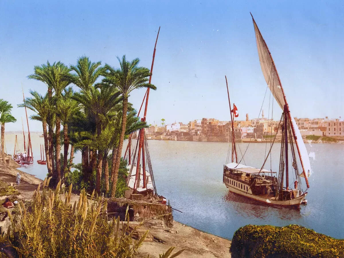 Traditional boats in Egypt Traditional boats in Egypt