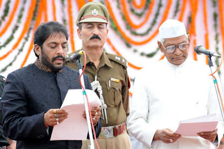 
Gopal Kanda's rise to wealth and power