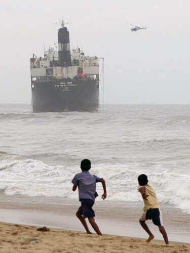 Cyclone Nilam hits TN, Andhra