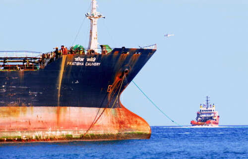 Grounded ship Pratibha Cauvery awaits salvage