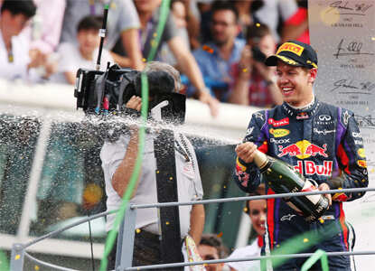 Sebastian Vettel wins Italian Grand Prix