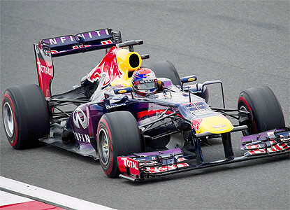 Sebastian Vettel wins Korean Grand Prix