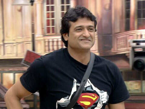 Will Armaan change his aggressive side to be the caption?
