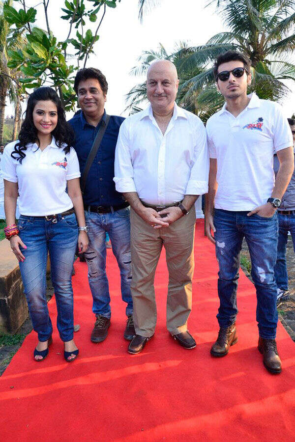 Celebs @ Cleanliness drive