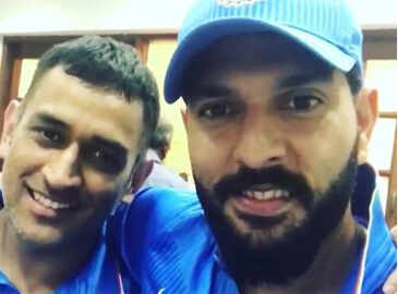 Yuvraj interviews Dhoni