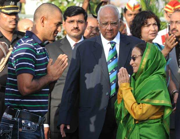 President honours world champs