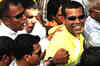 Maldives court orders arrest of ousted president