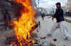 Violent protests break out in Pakistan