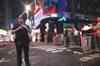 Bomb scare shuts down New York's Times Square