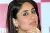 Kareena gets diamond necklace from a crazy fan