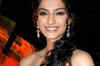 Neil showers compliments on Sonam through Twitter