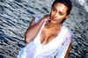 Minissha Lamba copies Ash & Priyanka