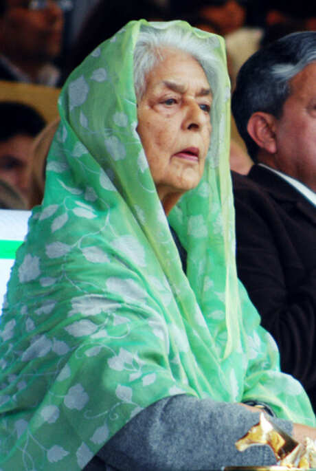 Rajmata Gayatri Devi of Jaipur dies at 90