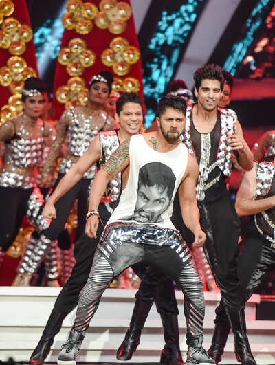 Bollywood dazzles Dubai with TOIFA 2016